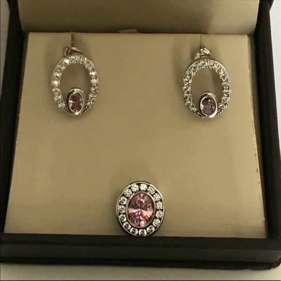 Pink Sapphire Earrings & Pendant Set - Picture 3 of 11